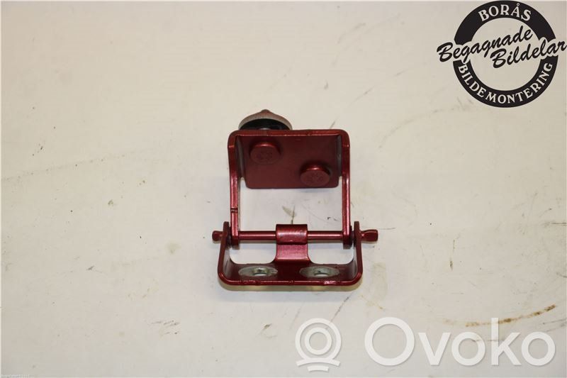 Ford Fiesta Tailgate/trunk/boot hinge 
