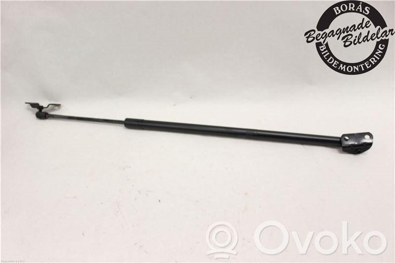 Ford Kuga II Tailgate strut 