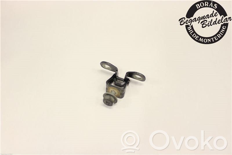 Tailgate/trunk/boot hinge   5212248