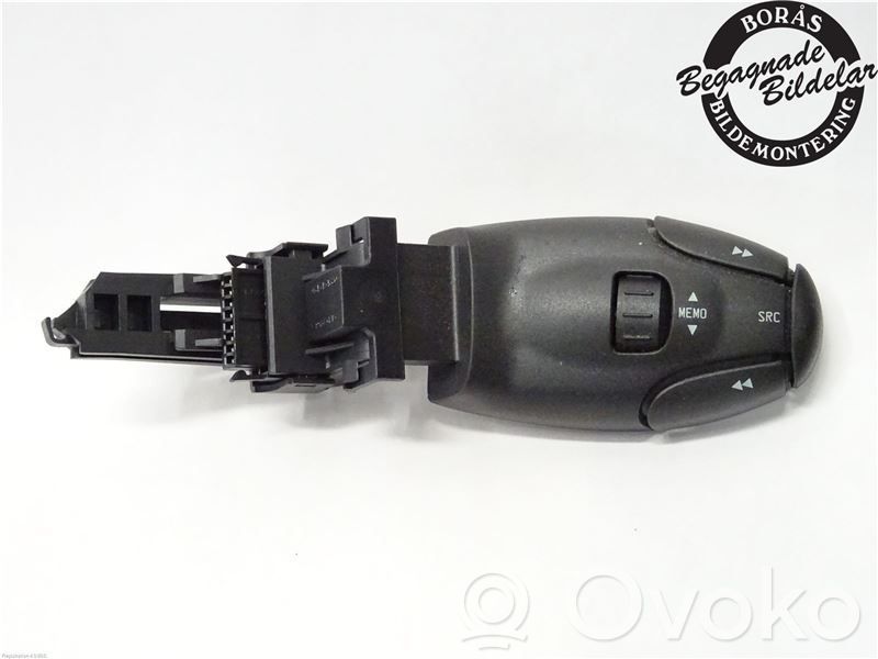 Peugeot 307 Steering wheel buttons/switches 