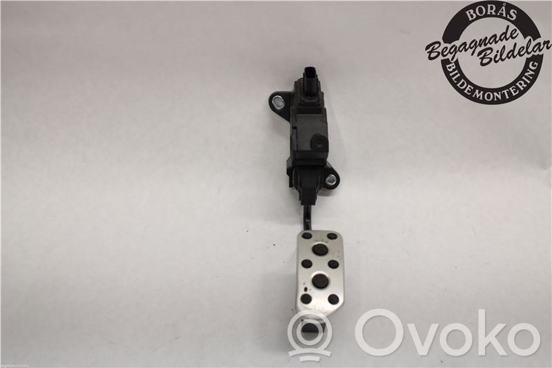 Lexus NX Accelerator throttle pedal 