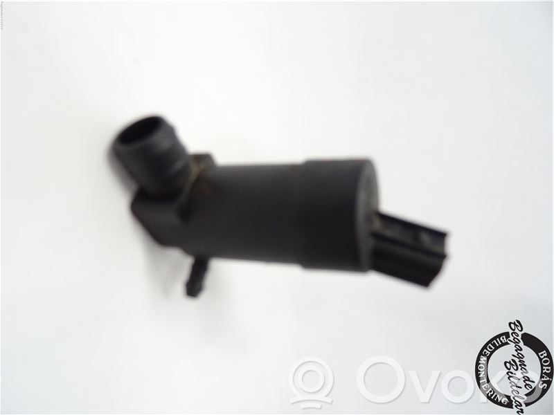 Windscreen/windshield washer pump   31349235