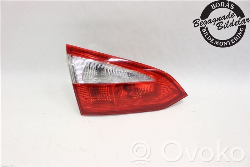 Ford Focus Tailgate rear/tail lights 