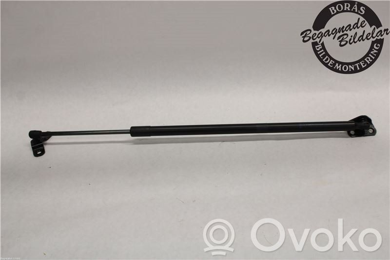 Ford Kuga II Tailgate strut 