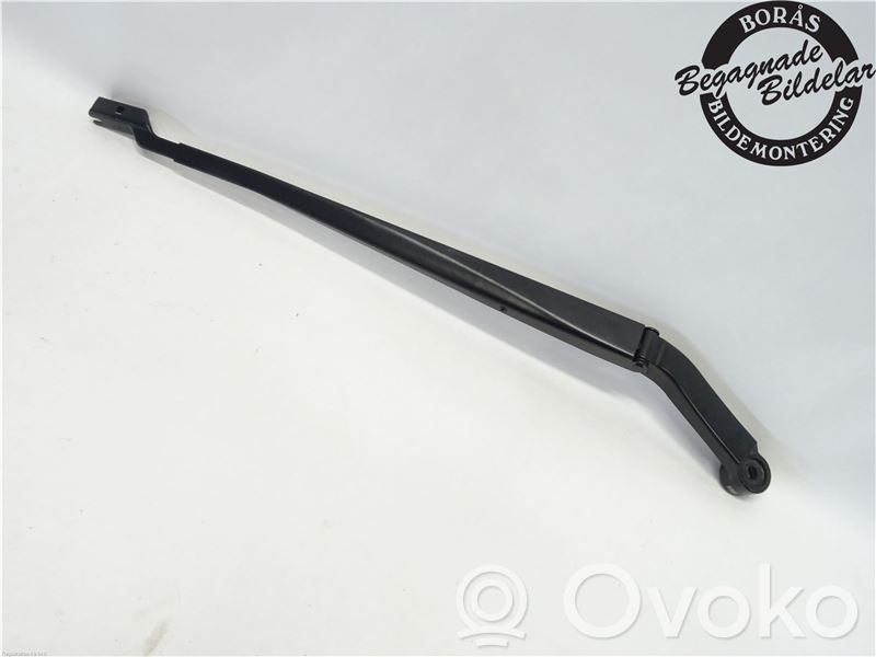 Lexus NX Front wiper blade arm 