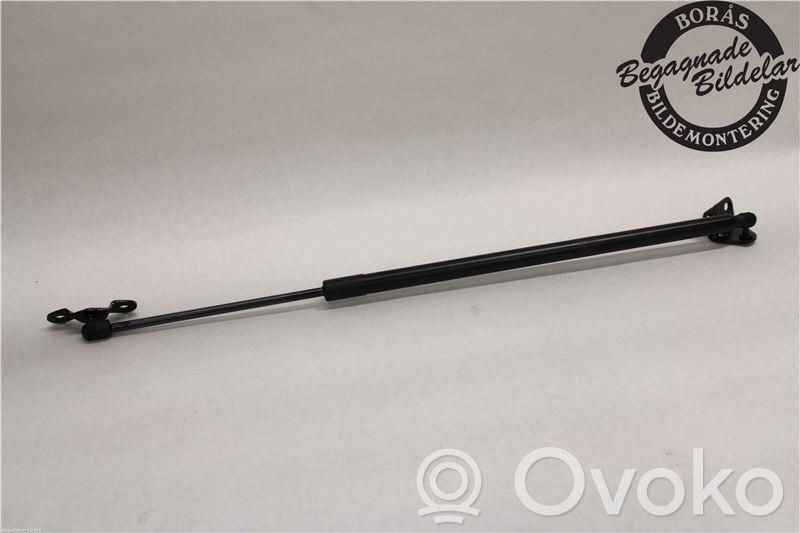 Ford Kuga II Tailgate strut 