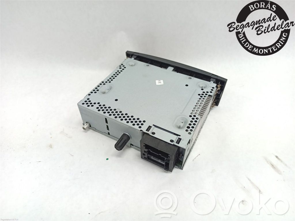 Renault Clio III Panel / Radioodtwarzacz CD/DVD/GPS 