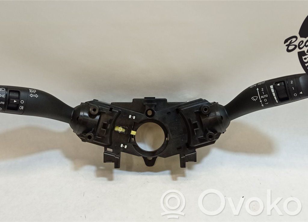 KIA Ceed Wiper turn signal indicator stalk/switch 