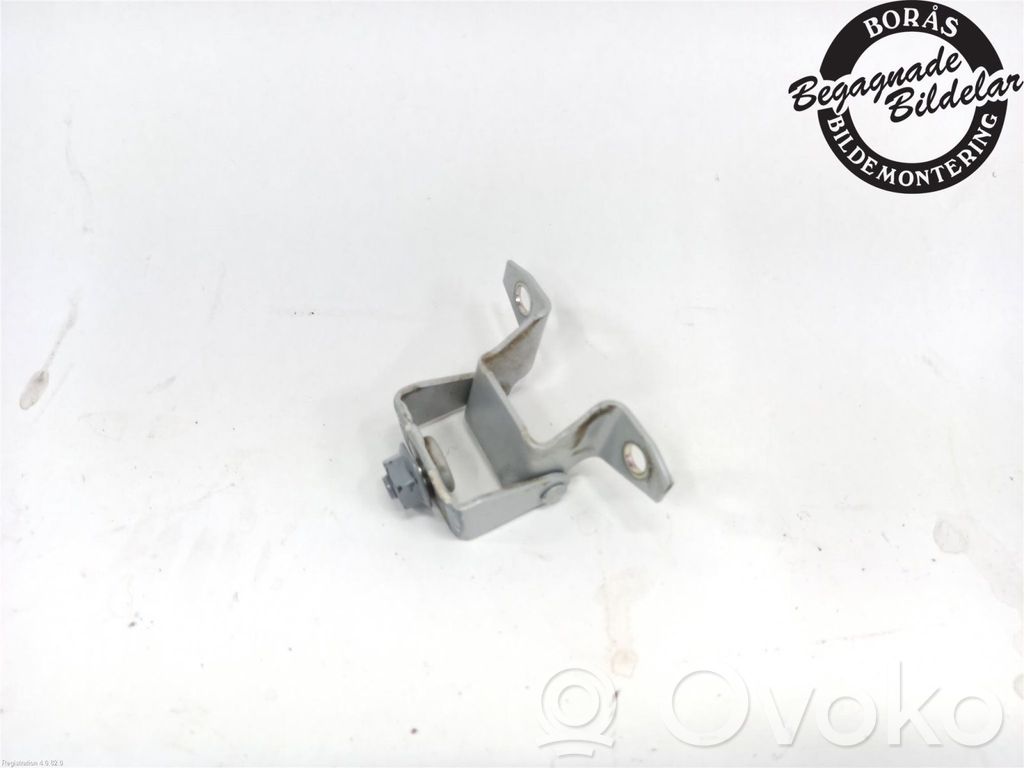 Mazda CX-3 Tailgate/trunk/boot hinge 