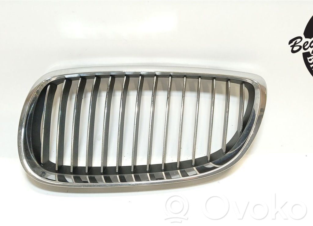 BMW 3 E92 E93 Apakšējais režģis (trīsdaļīgs) 