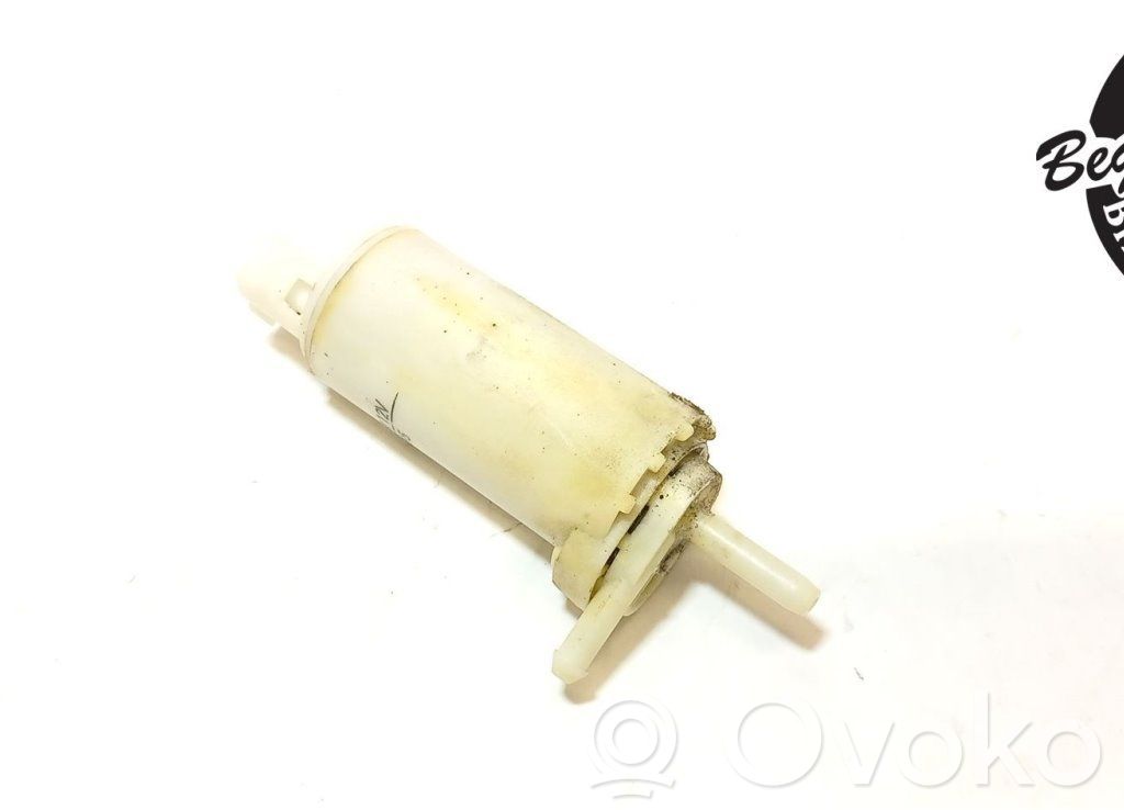 Volvo 940 Windscreen/windshield washer pump 
