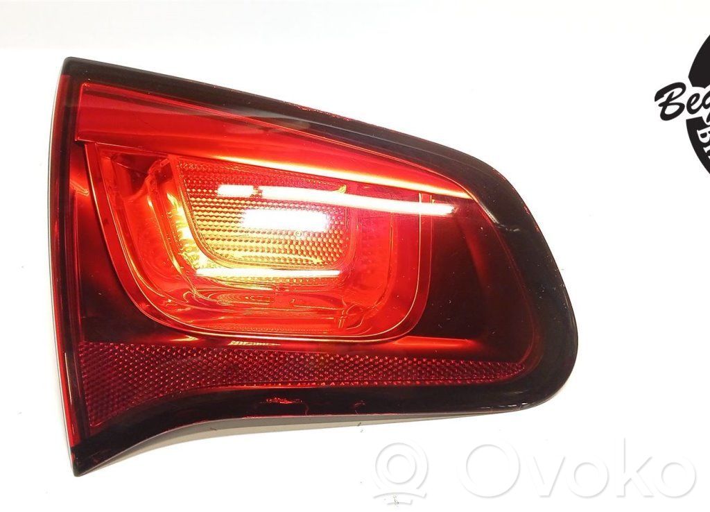 Citroen C3 Aizmugurējais lukturis pārsegā 