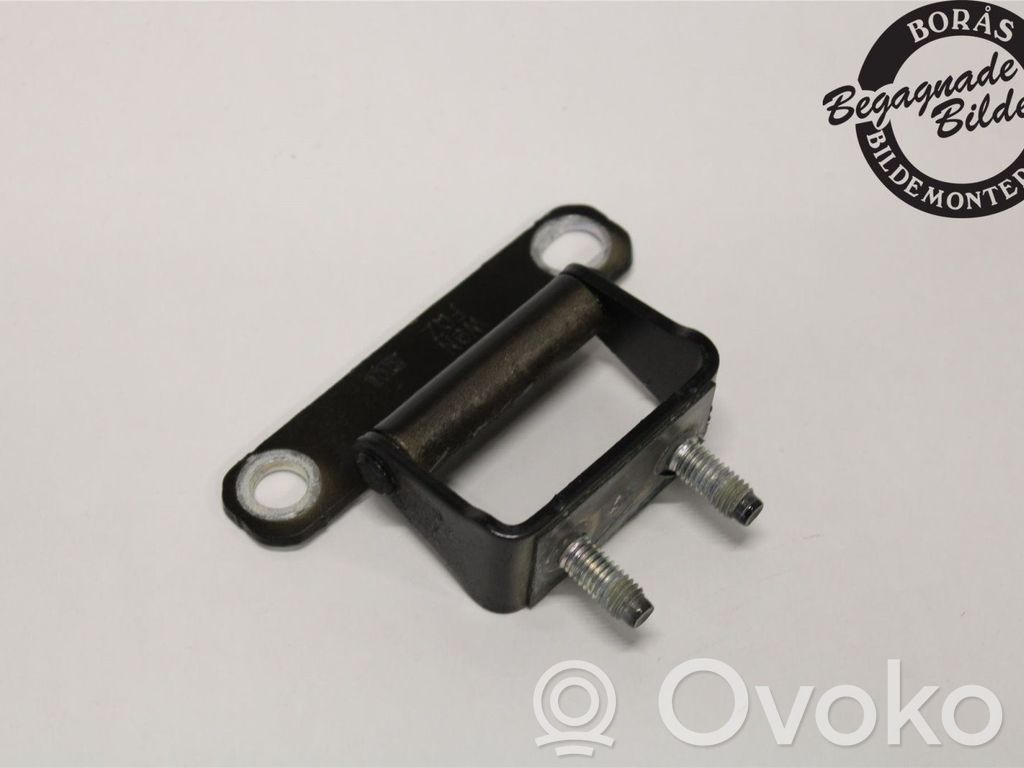 KIA Sorento Tailgate/trunk/boot hinge 