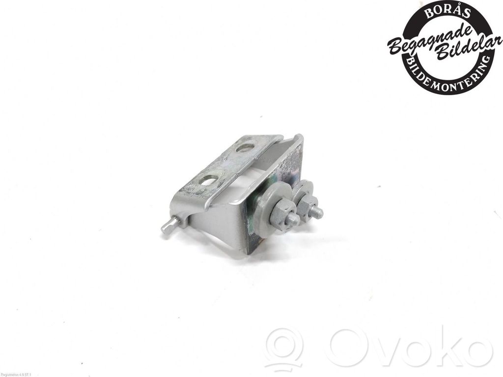 Ford Focus Tailgate/trunk/boot hinge 