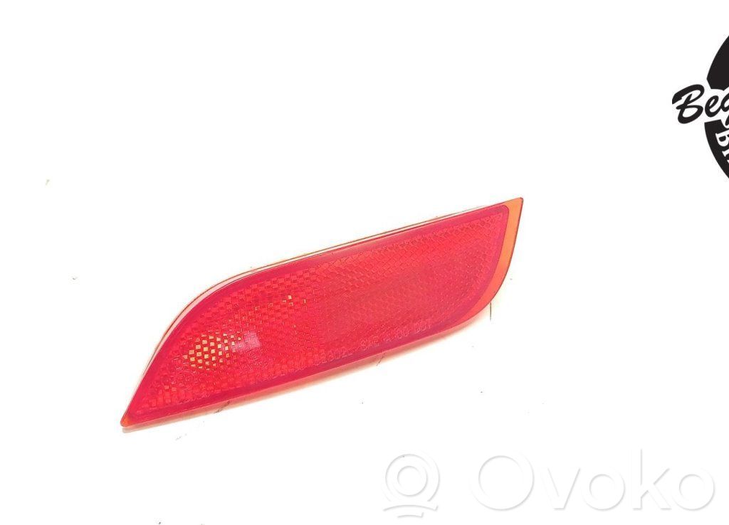 Subaru Legacy Riflettore fanale posteriore 