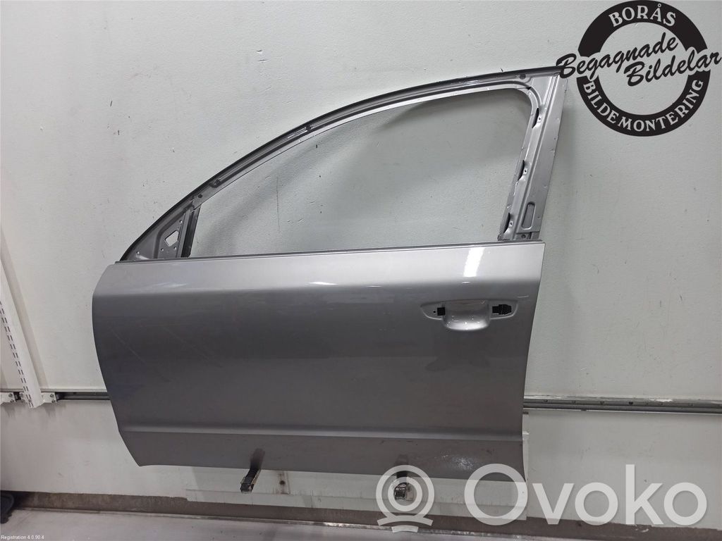 Skoda Superb B6 (3T) Puerta delantera 