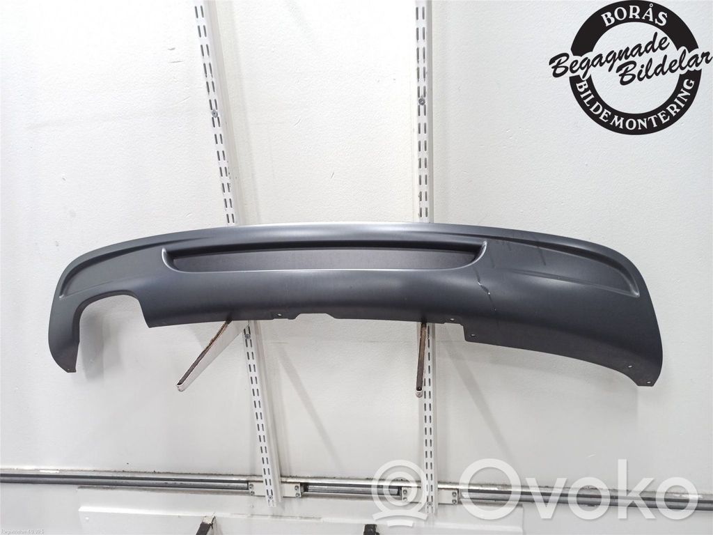 BMW 1 E82 E88 Apakšējā bampera daļa 