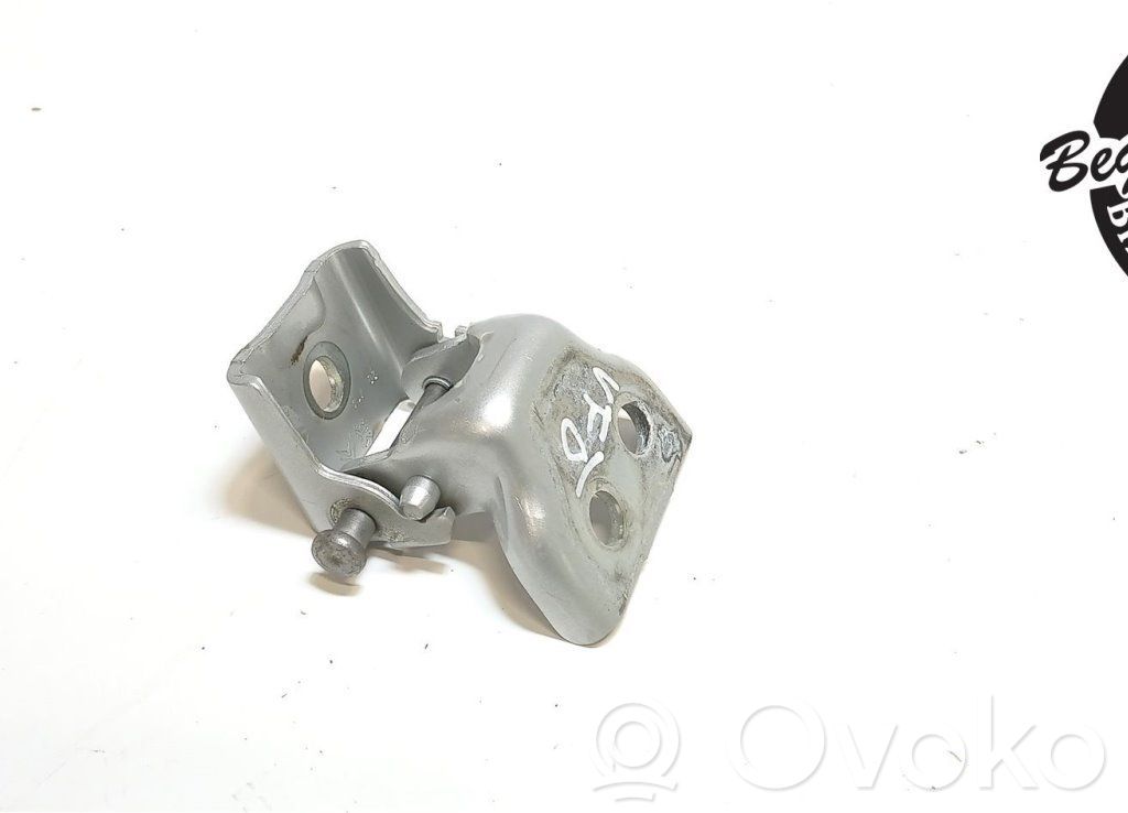 Citroen Berlingo Front door upper hinge 