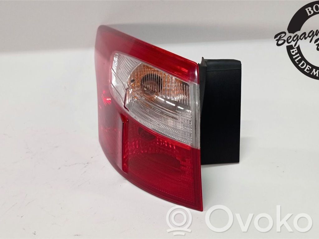 Rear/tail lights   1785514