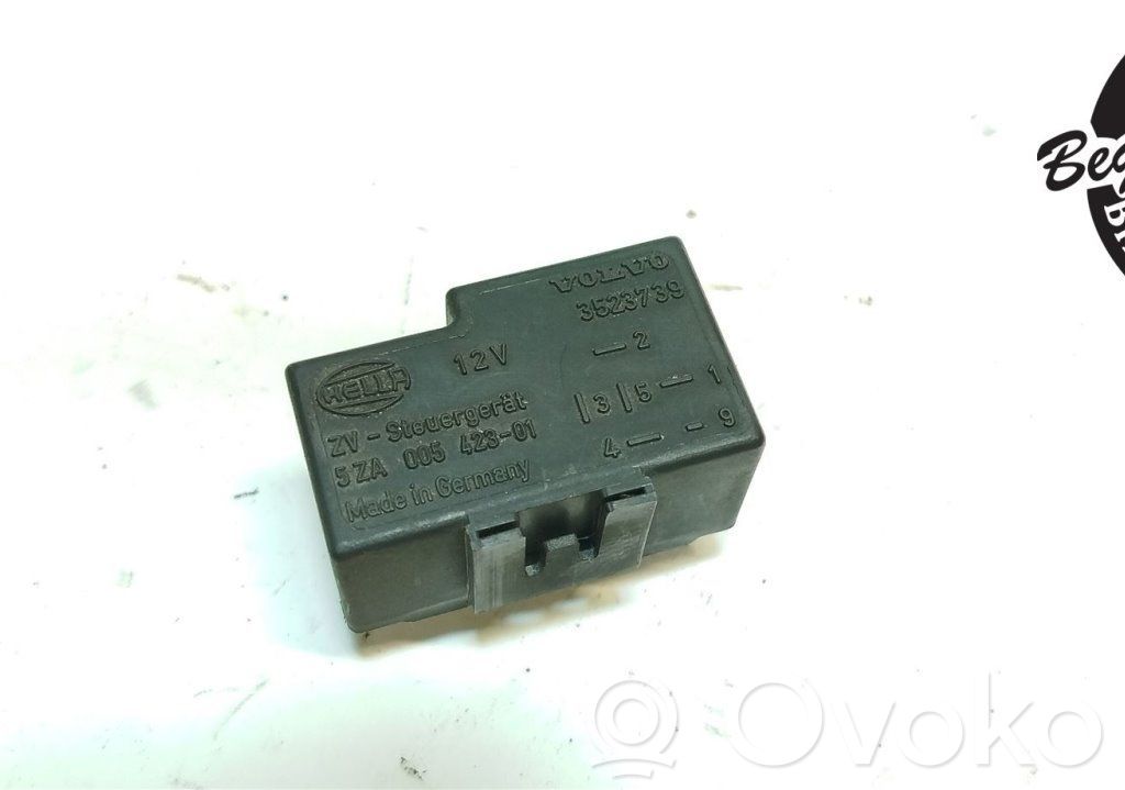 Volvo 940 Central locking relay 