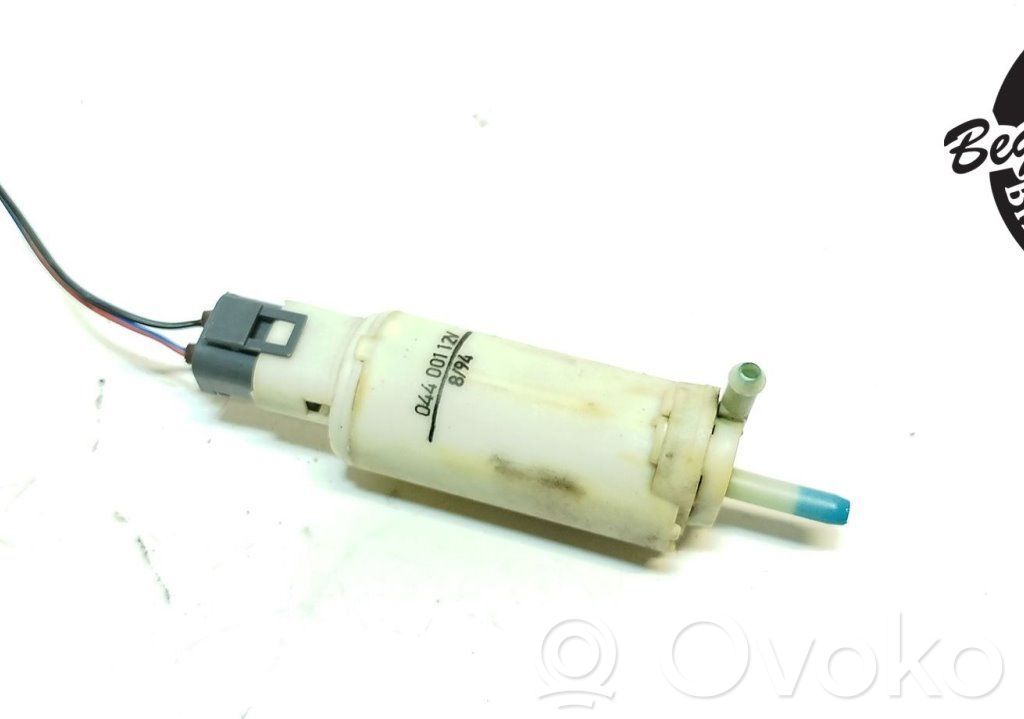 Volvo 940 Windscreen/windshield washer pump 