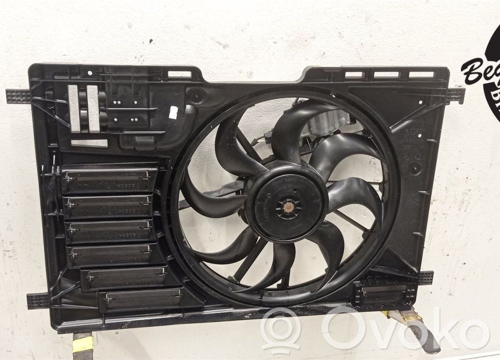 Ford Kuga II Ventilatore di raffreddamento elettrico del radiatore 