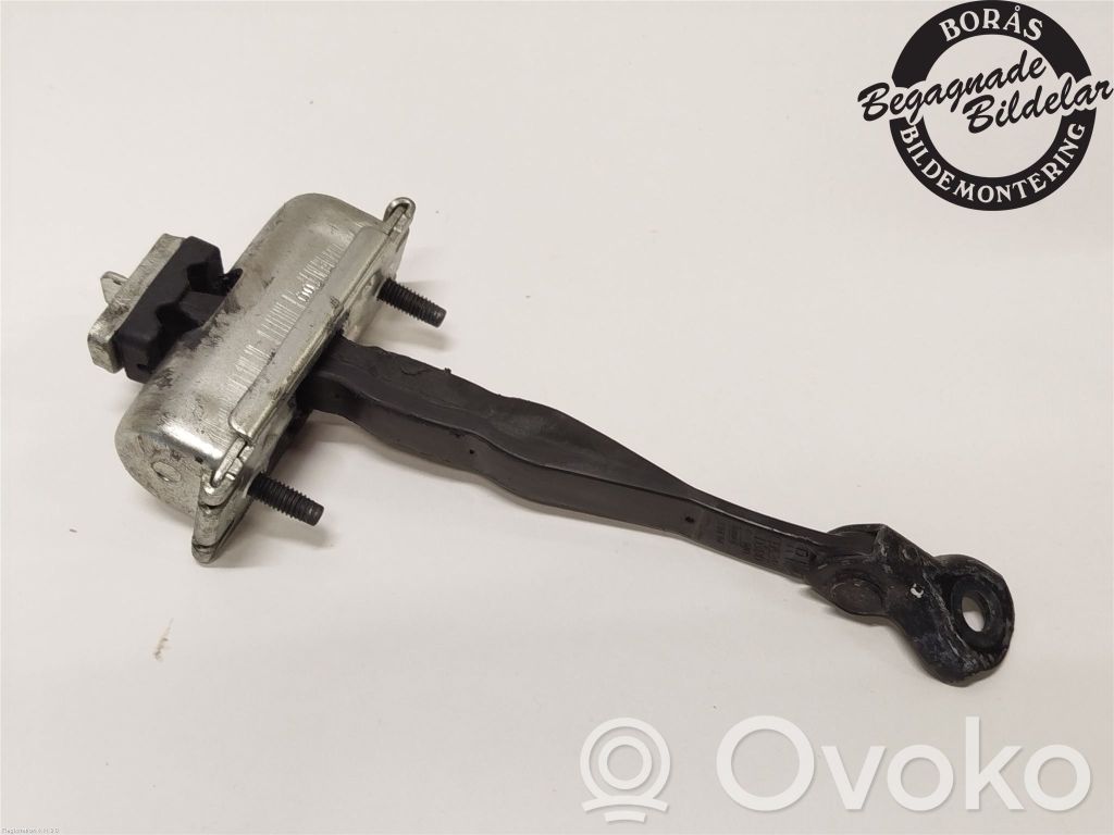 Ford S-MAX Takaoven pidätin 