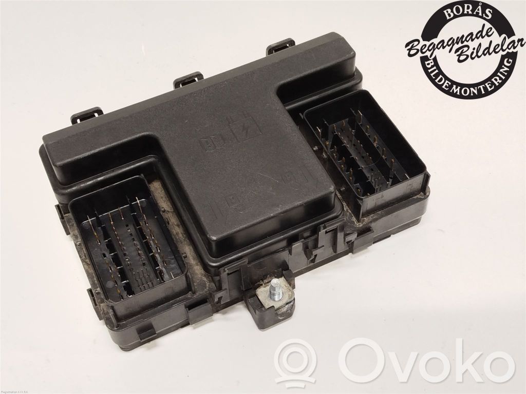 Ford Galaxy Fuse module 