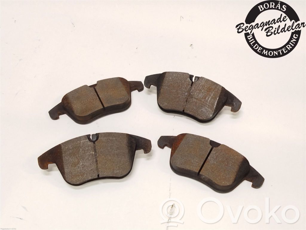 Volvo V60 Klocki hamulcowe przednie 