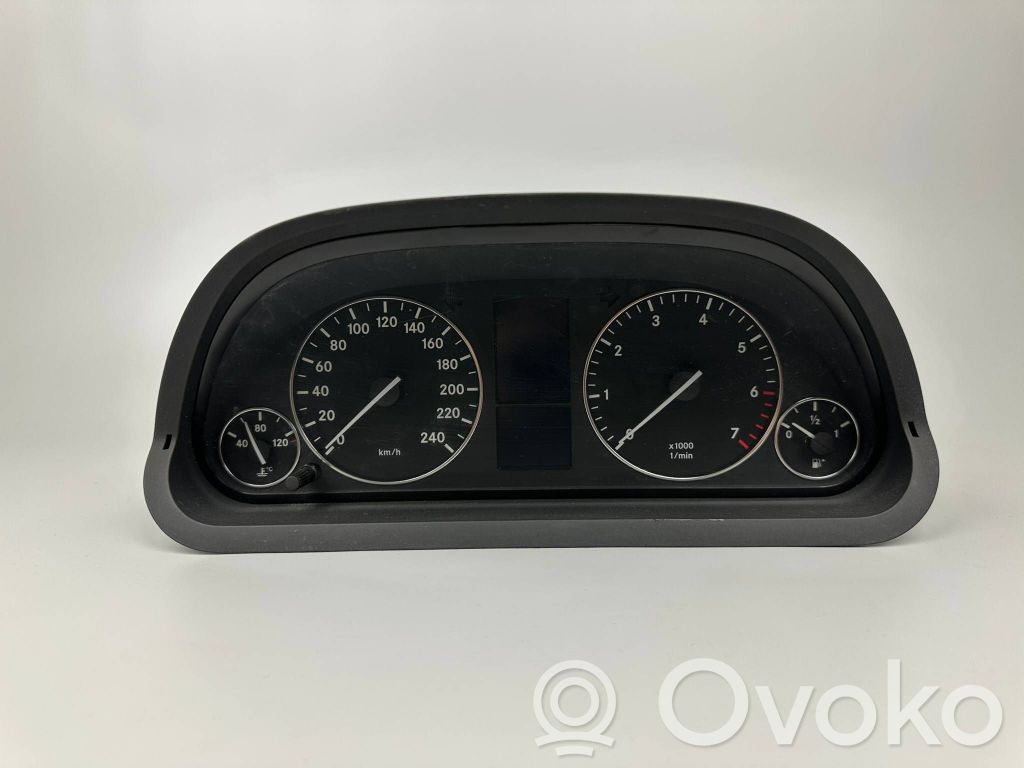 Mercedes-Benz A W169 Licznik / Prędkościomierz 