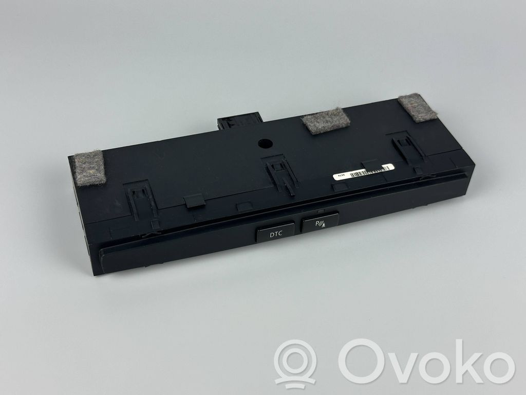 Parking (PDC) sensor switch   6952477,13580360,405114