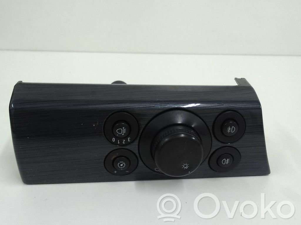 Opel Astra H Light switch 