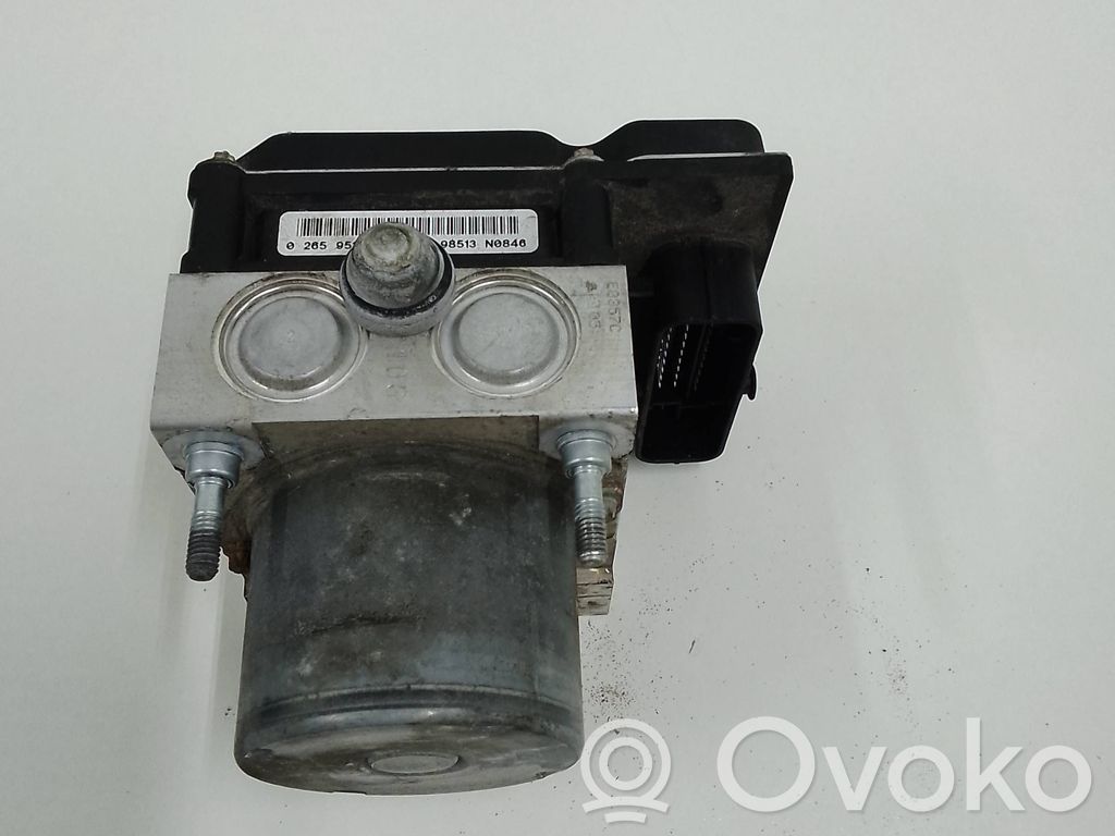 Opel Corsa D Bomba de ABS 