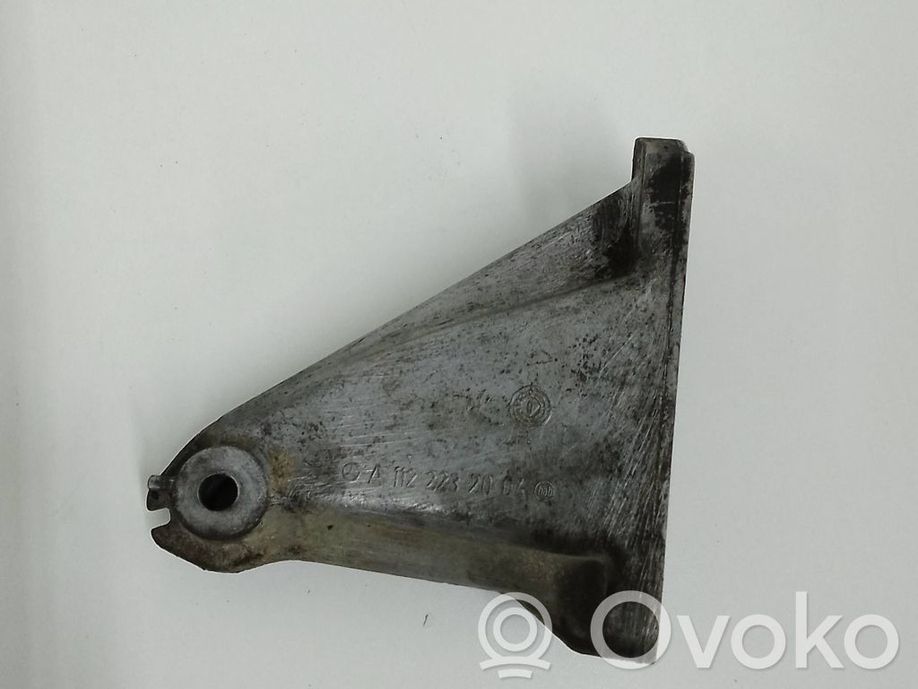 Mercedes-Benz E W211 Engine mounting bracket 