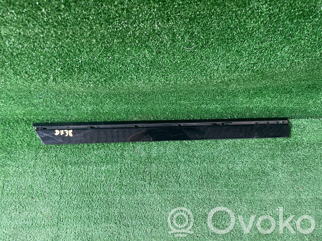 Mercedes-Benz A W169 Kita salono detalė 