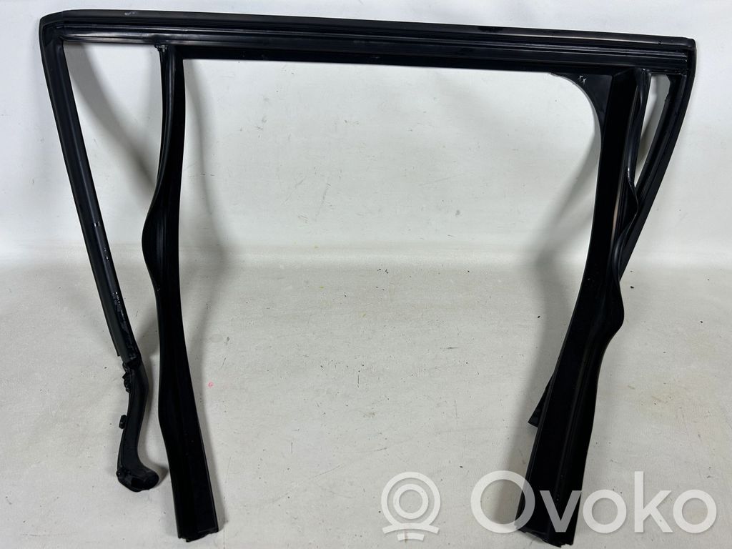 BMW X1 F48 F49 Guma variklio skyriaus 