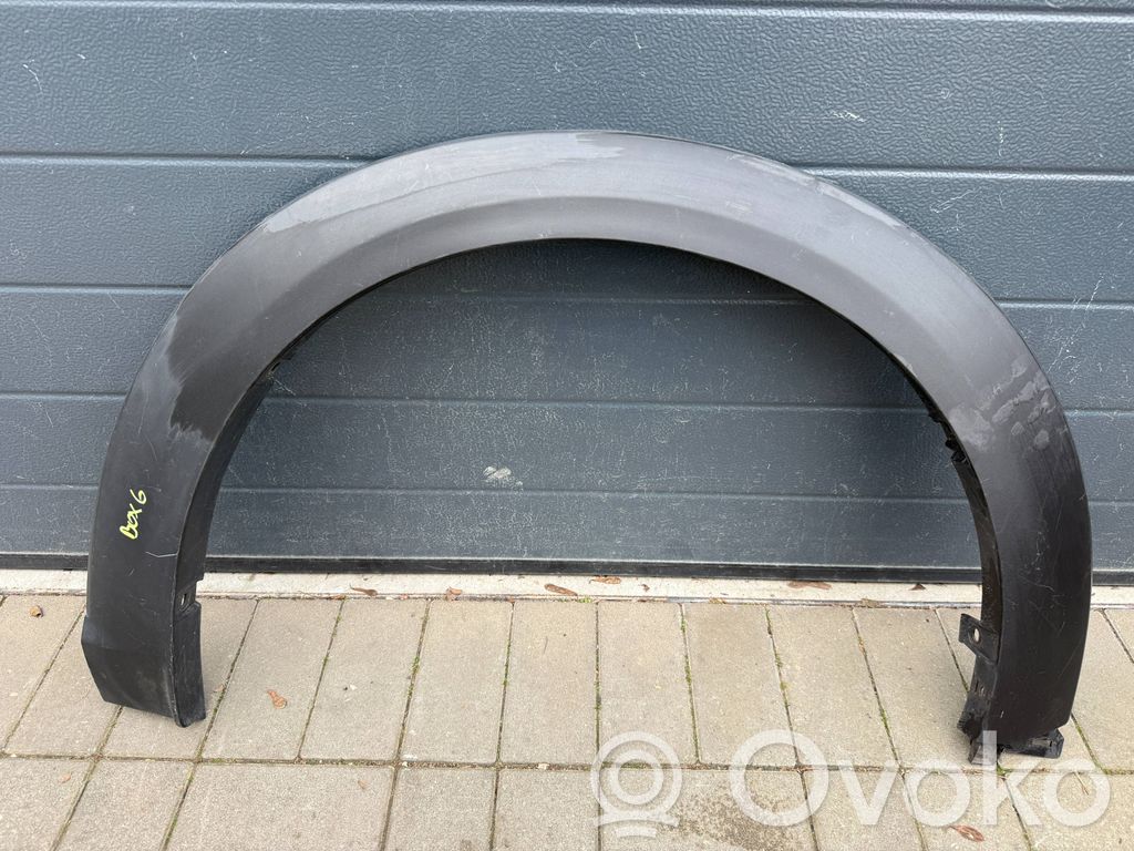 Front arch trim   D10E51W31