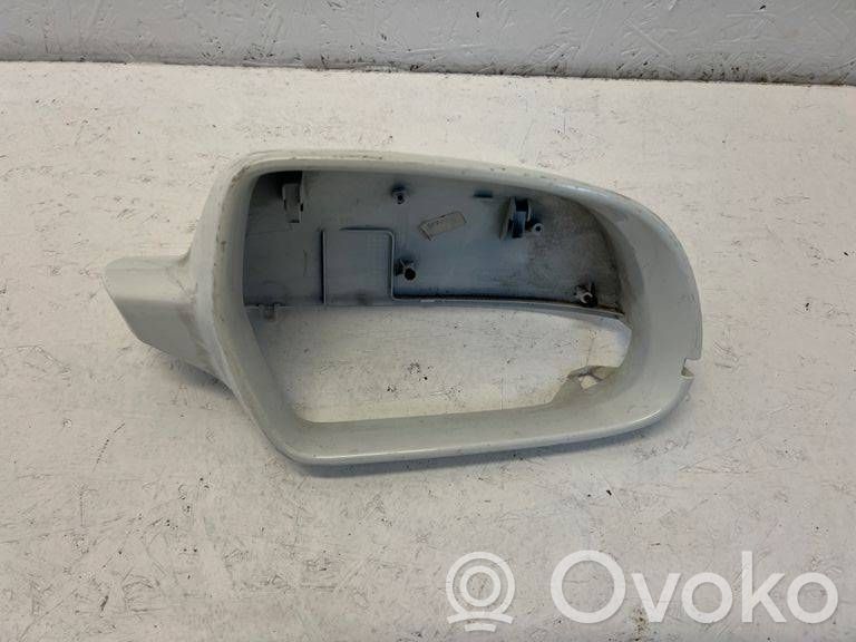 Audi A4 S4 B8 8K Obudowa lusterka zewnętrznego drzwi przednich 
