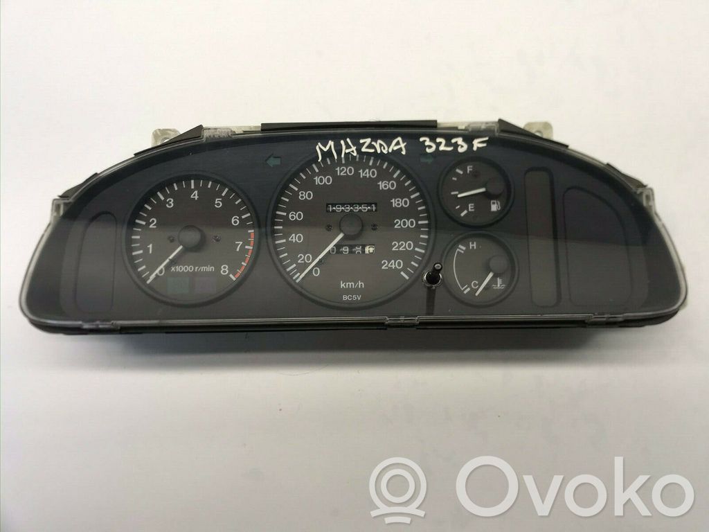 Mazda 323 F Speedometer (instrument cluster) 