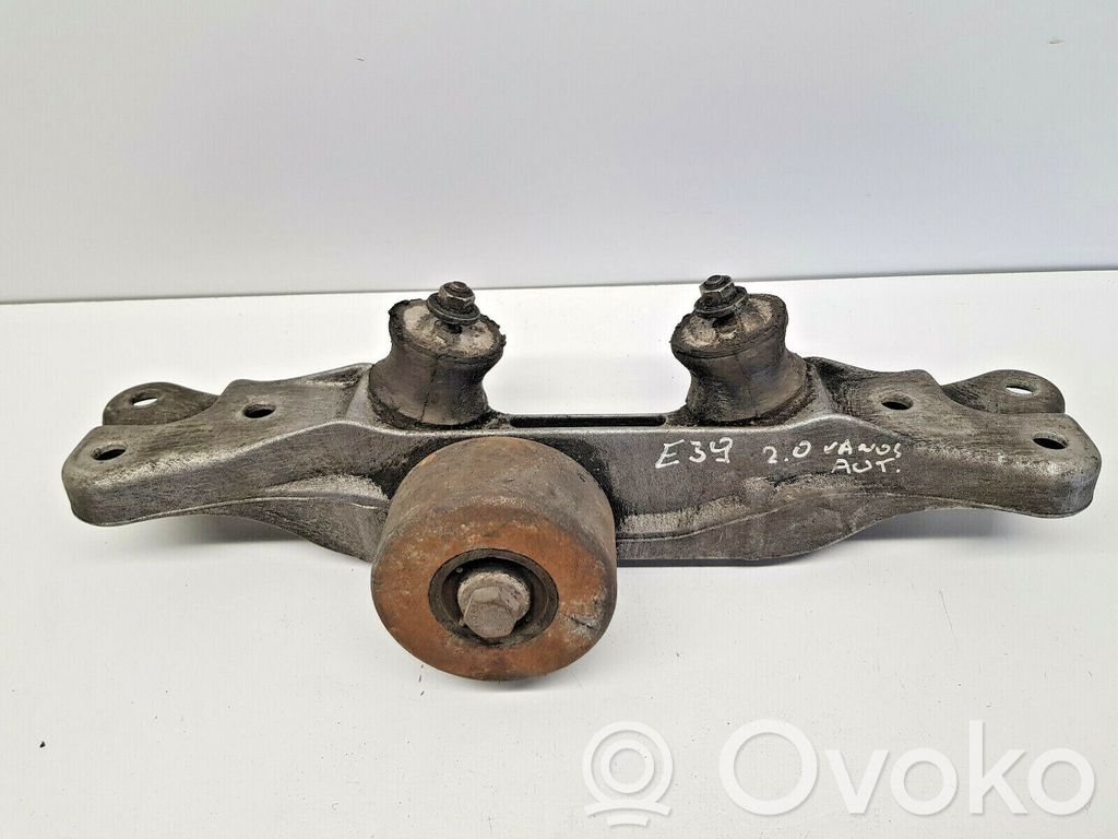 BMW 5 E39 Gearbox mounting bracket 