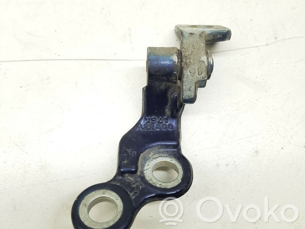 Ford Focus Front door upper hinge 