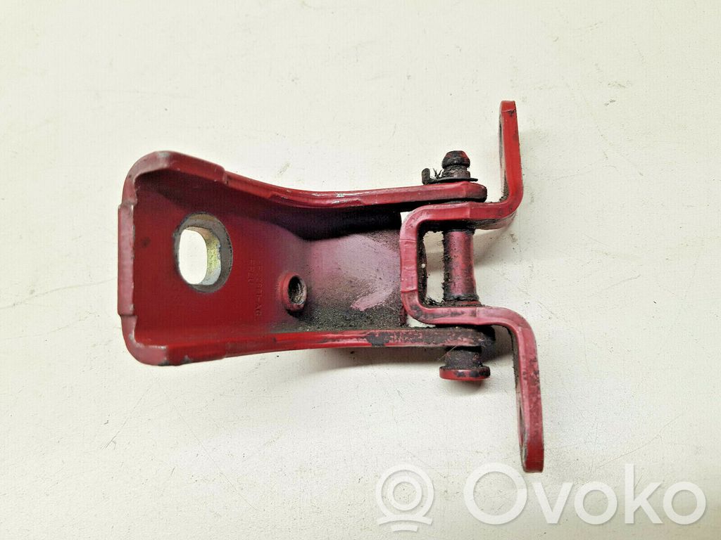 Ford Mondeo Mk III Front door upper hinge 