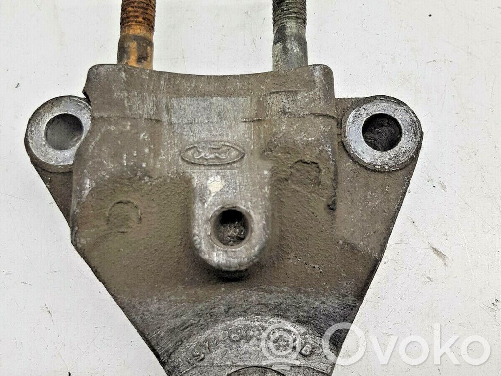 Ford Mondeo Mk III Engine mounting bracket 