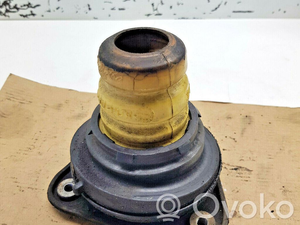 Ford Focus Coil spring mount 