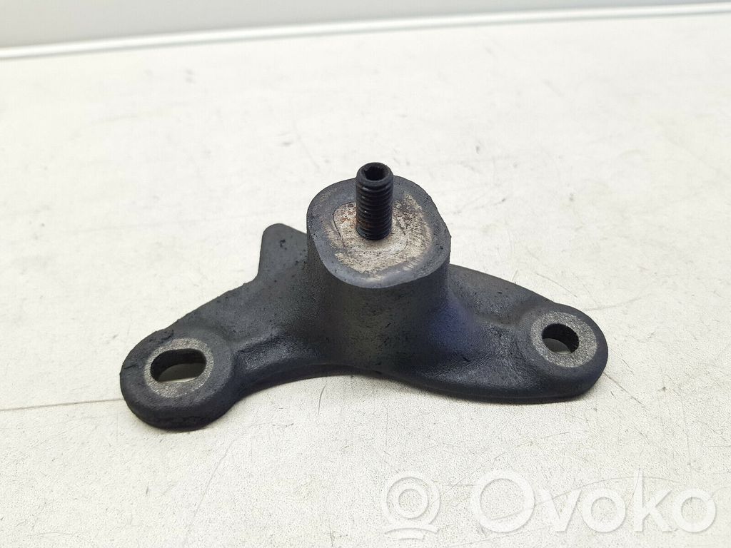 Citroen Jumpy Engine mounting bracket 