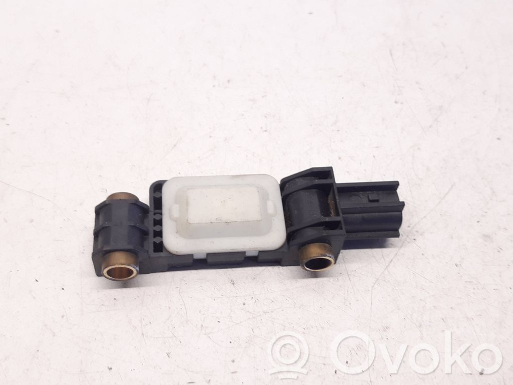 Audi A4 S4 B7 8E 8H Czujnik uderzenia Airbag 