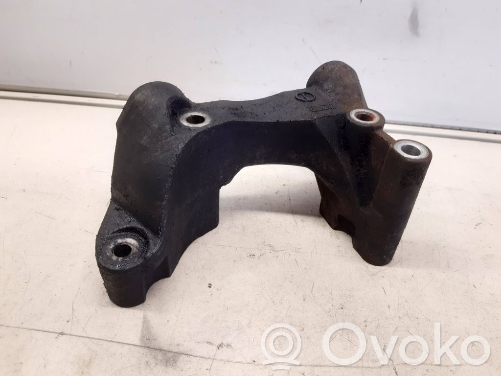 Engine mounting bracket   6G9Q6030AB