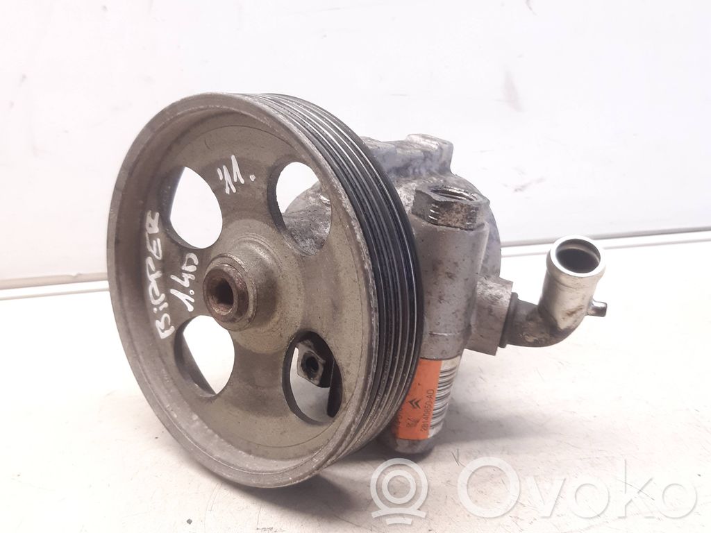 Peugeot Bipper Power steering pump 