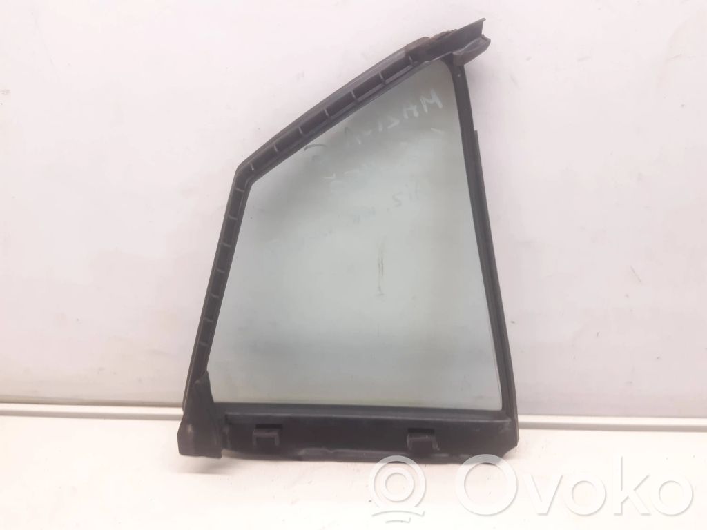 Mazda 6 Ventanilla de ventilación de la puerta trasera 