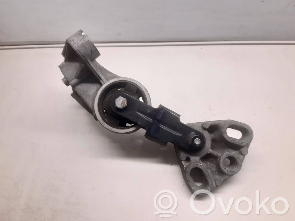 Engine mounting bracket